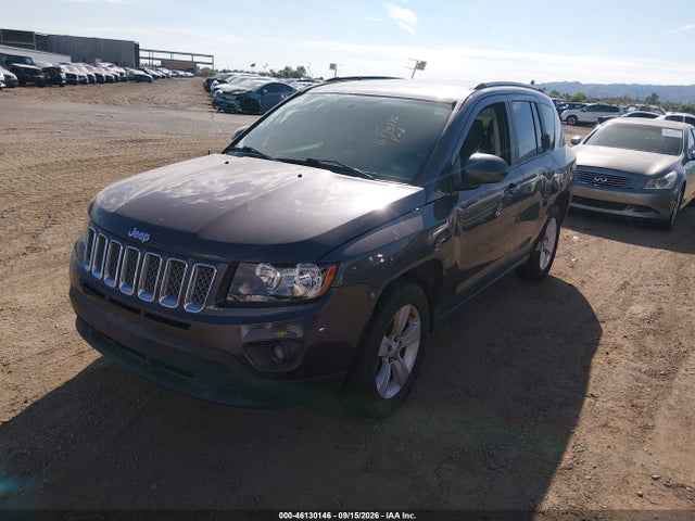 Jeep Compass Latitude 4x4 2017 1C4NJDEB3HD154646 Image 2