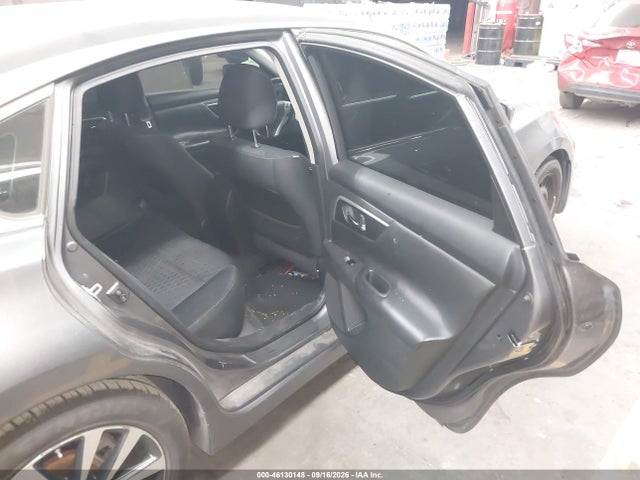 1N4AL3AP3JC238410 Nissan Altima 2.5 Sv