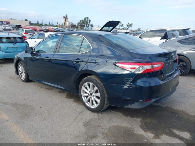 Toyota CAMRY LE 2019 4T1B11HK5KU744136 Image 3