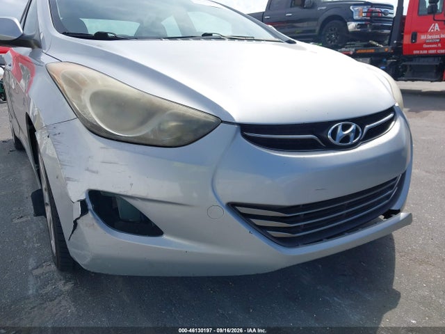 2013 Hyundai Elantra Limited მანქანა იყიდება აუქციონზე, vin: 5NPDH4AE7DH297398, აუქციონის ნომერი: 46130197