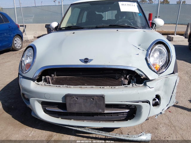2013 Mini Hardtop Cooper მანქანა იყიდება აუქციონზე, vin: WMWSU3C59DT687969, აუქციონის ნომერი: 46130214