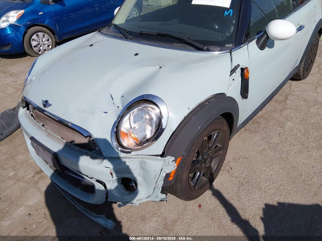 2013 Mini Hardtop Cooper მანქანა იყიდება აუქციონზე, vin: WMWSU3C59DT687969, აუქციონის ნომერი: 46130214