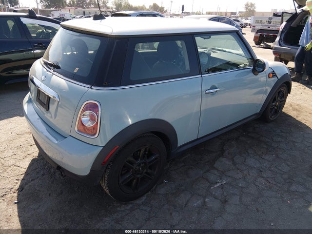 2013 Mini Hardtop Cooper მანქანა იყიდება აუქციონზე, vin: WMWSU3C59DT687969, აუქციონის ნომერი: 46130214