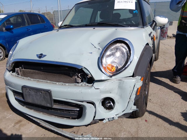2013 Mini Hardtop Cooper მანქანა იყიდება აუქციონზე, vin: WMWSU3C59DT687969, აუქციონის ნომერი: 46130214
