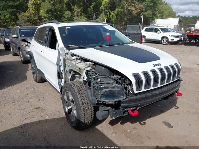 2015 Jeep Cherokee Trailhawk მანქანა იყიდება აუქციონზე, vin: 1C4PJMBS3FW570968, აუქციონის ნომერი: 46130229
