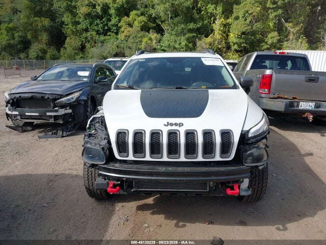 2015 Jeep Cherokee Trailhawk მანქანა იყიდება აუქციონზე, vin: 1C4PJMBS3FW570968, აუქციონის ნომერი: 46130229