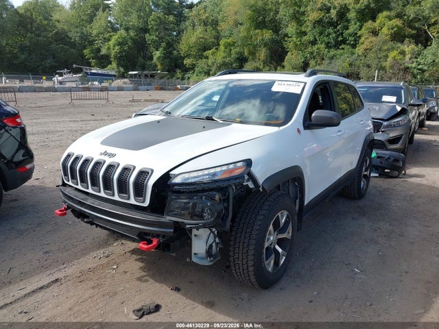 2015 Jeep Cherokee Trailhawk მანქანა იყიდება აუქციონზე, vin: 1C4PJMBS3FW570968, აუქციონის ნომერი: 46130229