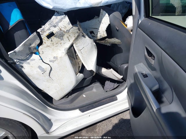 Продажа на аукционе авто 2013 Toyota Prius V Five, vin: JTDZN3EU1D3264497, номер лота: 46130261