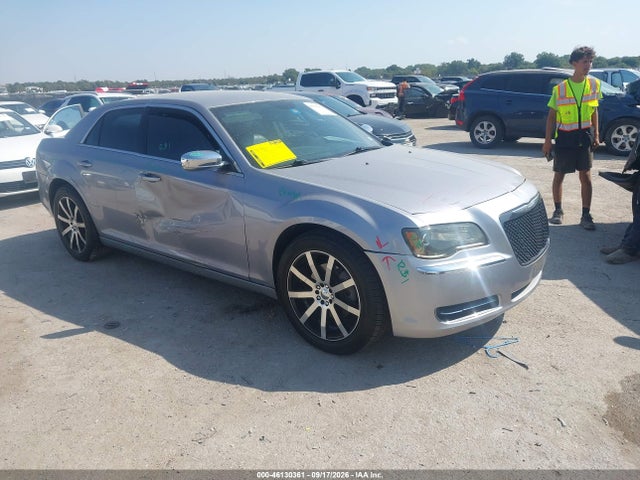 2014 Chrysler 300 მანქანა იყიდება აუქციონზე, vin: 2C3CCARG3EH253153, აუქციონის ნომერი: 46130361