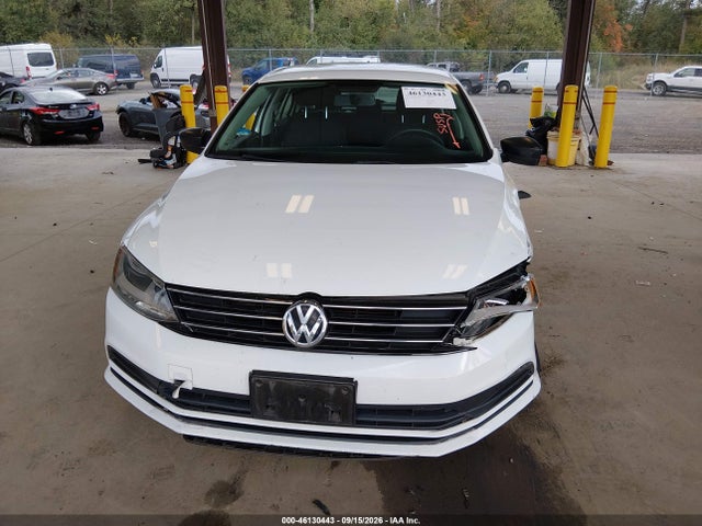 46130443 :رقم المزاد ، 3VWD17AJ7FM314424 vin ، 2015 Volkswagen Jetta 1.8t Se مزاد بيع