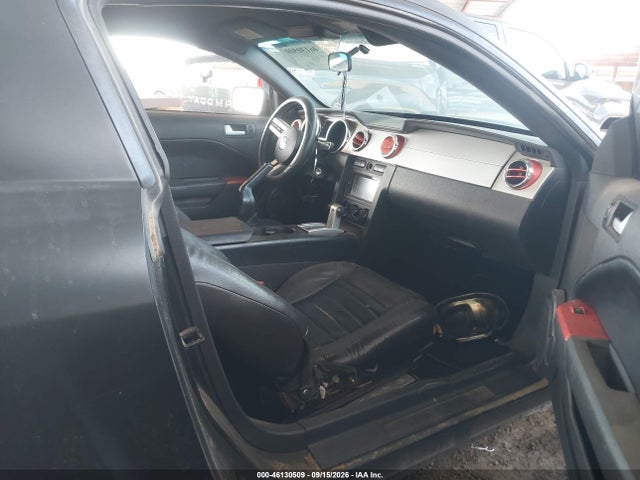 Продаж на аукціоні авто 2005 Ford Mustang Gt Deluxe/gt Premium, vin: 1ZVFT82HX55185927, номер лоту: 46130509