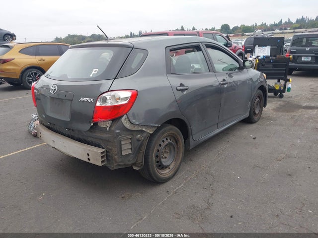 46130523 :رقم المزاد ، 2T1KU4EE2AC279144 vin ، 2010 Toyota Matrix مزاد بيع