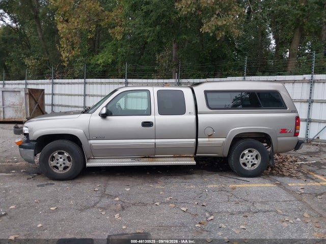 2000 Chevrolet Silverado 1500 Ls მანქანა იყიდება აუქციონზე, vin: 1GCEK19T4YE144815, აუქციონის ნომერი: 46130525