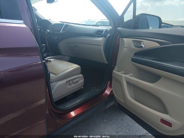Auction sale of the 2018 Honda Ridgeline Rtl-t, vin: 5FPYK2F64JB002011, lot number: 46130544