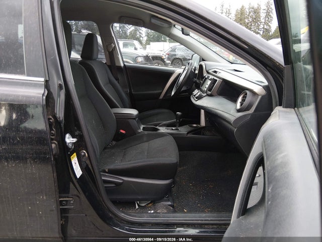 2T3ZFREV4EW108915 Toyota RAV4 LE
