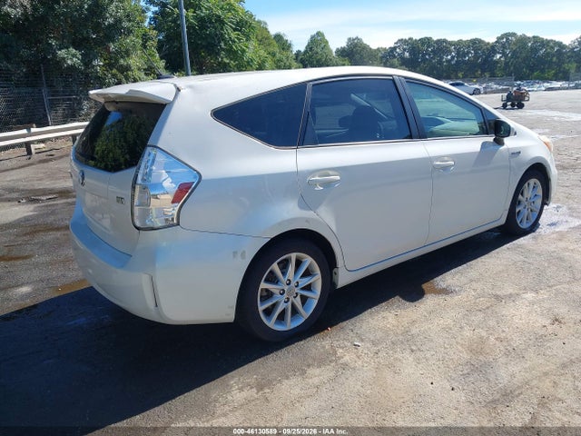 Продажа на аукционе авто 2012 Toyota Prius V Five, vin: JTDZN3EU8C3026340, номер лота: 46130589