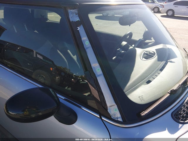 46130616 :رقم المزاد ، WMWRE33483TD59009 vin ، 2003 Mini Cooper S مزاد بيع