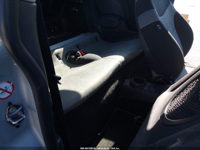 46130616 :رقم المزاد ، WMWRE33483TD59009 vin ، 2003 Mini Cooper S مزاد بيع