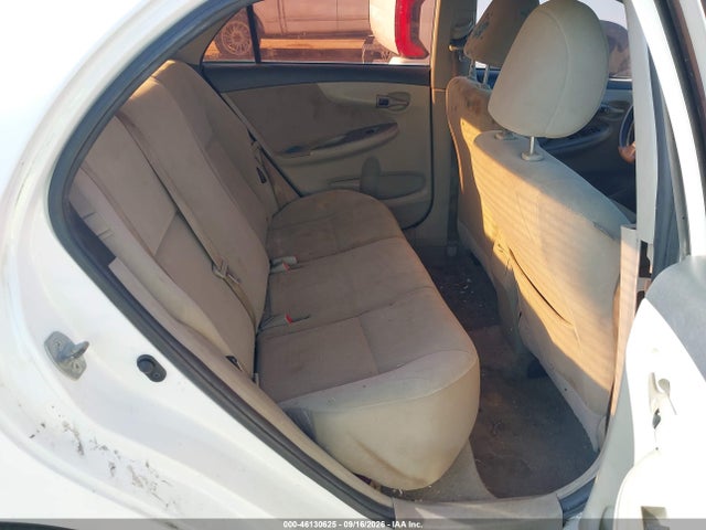 46130625 :رقم المزاد ، 2T1BU4EE5CC781827 vin ، 2012 Toyota Corolla Le مزاد بيع