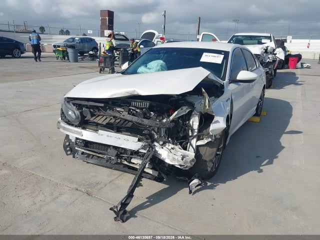 Продаж на аукціоні авто 2019 Honda Accord Hybrid, vin: 1HGCV3F13KA003389, номер лоту: 46130697