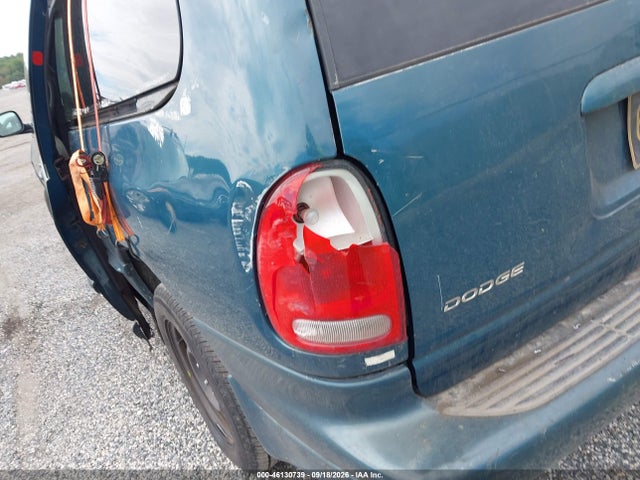 2000 Dodge Grand Caravan Se მანქანა იყიდება აუქციონზე, vin: 1B4GP44R1YB796426, აუქციონის ნომერი: 46130739