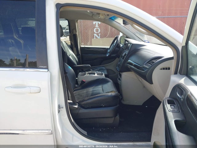 46130779 :رقم المزاد ، 2C4RC1BG8DR656702 vin ، 2013 Chrysler Town & Country Touring مزاد بيع
