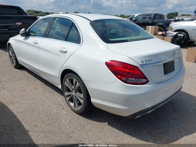 2016 Mercedes-benz C 300 მანქანა იყიდება აუქციონზე, vin: 55SWF4JB5GU130558, აუქციონის ნომერი: 46130800