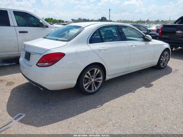 2016 Mercedes-benz C 300 მანქანა იყიდება აუქციონზე, vin: 55SWF4JB5GU130558, აუქციონის ნომერი: 46130800