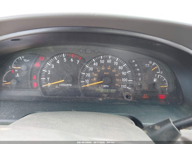 2001 Toyota Tundra Sr5 V8 მანქანა იყიდება აუქციონზე, vin: 5TBBT441X1S166432, აუქციონის ნომერი: 46130809