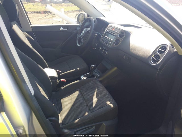 46130816 :رقم المزاد ، WVGBV7AXXBW524945 vin ، 2011 Volkswagen Tiguan S مزاد بيع