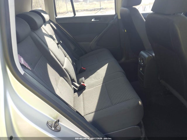 46130816 :رقم المزاد ، WVGBV7AXXBW524945 vin ، 2011 Volkswagen Tiguan S مزاد بيع