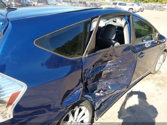 46130826 :رقم المزاد ، JTDZN3EU1C3160672 vin ، 2012 Toyota Prius V Five مزاد بيع