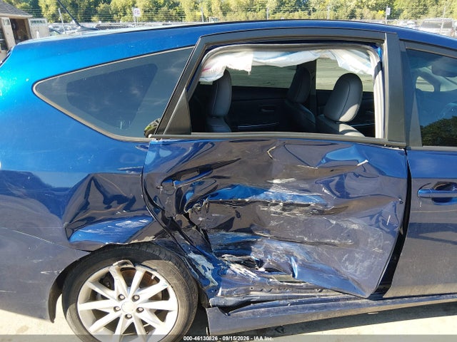 46130826 :رقم المزاد ، JTDZN3EU1C3160672 vin ، 2012 Toyota Prius V Five مزاد بيع