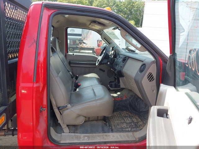46130832 :رقم المزاد ، 1FDWF36598EA78574 vin ، 2008 Ford F-350 Chassis Xl/xlt مزاد بيع