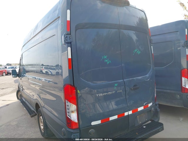 1FTYR3XM0KKA97520 Ford Transit-250