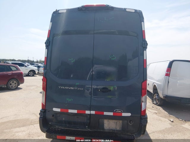 1FTYR3XMXKKB33519 Ford Transit-250