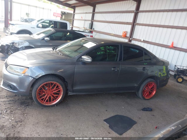 Продаж на аукціоні авто 2013 Volkswagen Jetta 2.0l S, vin: 3VW2K7AJ4DM366398, номер лоту: 46130867