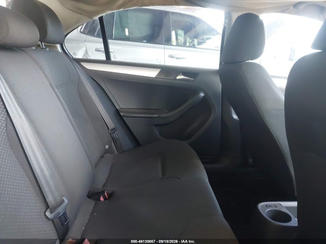 Продаж на аукціоні авто 2013 Volkswagen Jetta 2.0l S, vin: 3VW2K7AJ4DM366398, номер лоту: 46130867