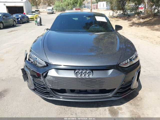 Продажа на аукционе авто 2023 Audi E-tron Gt Premium Plus Quattro, vin: WAUCJBFW3P7005273, номер лота: 46130910