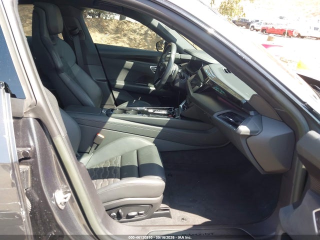 Продажа на аукционе авто 2023 Audi E-tron Gt Premium Plus Quattro, vin: WAUCJBFW3P7005273, номер лота: 46130910