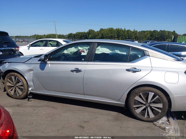 2022 Nissan Altima Sv Fwd მანქანა იყიდება აუქციონზე, vin: 1N4BL4DV6NN335695, აუქციონის ნომერი: 46130952