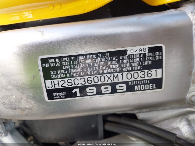 1999 Honda Vtr1000 F მანქანა იყიდება აუქციონზე, vin: JH2SC3600XM100361, აუქციონის ნომერი: 46131007