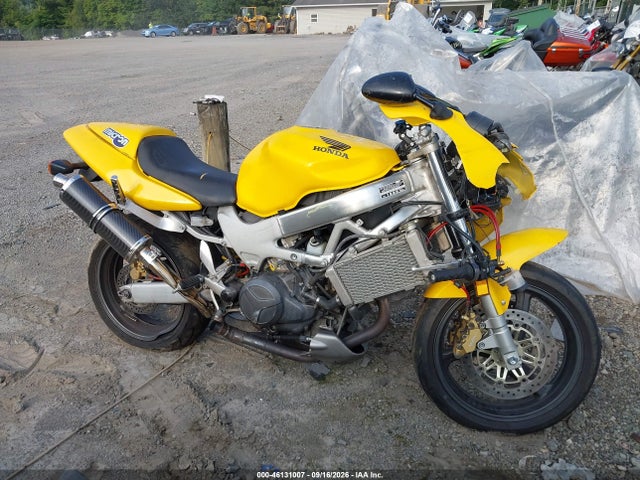 1999 Honda Vtr1000 F მანქანა იყიდება აუქციონზე, vin: JH2SC3600XM100361, აუქციონის ნომერი: 46131007