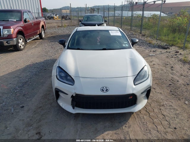 46131008 :رقم المزاد ، JF1ZNBC1XP8763055 vin ، 2023 Toyota Gr86 مزاد بيع