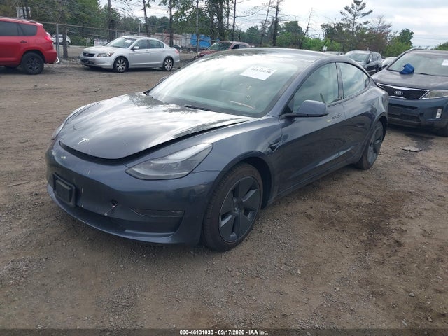 Tesla Model 3 Long Range 2022 5YJ3E1EB2NF334991 Image 2