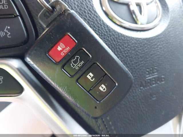2015 Toyota Highlander Hybrid Limited Platinum V6 მანქანა იყიდება აუქციონზე, vin: 5TDDCRFH7FS011836, აუქციონის ნომერი: 46131047