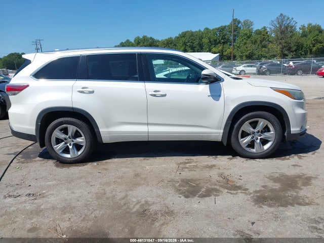 2015 Toyota Highlander Hybrid Limited Platinum V6 მანქანა იყიდება აუქციონზე, vin: 5TDDCRFH7FS011836, აუქციონის ნომერი: 46131047