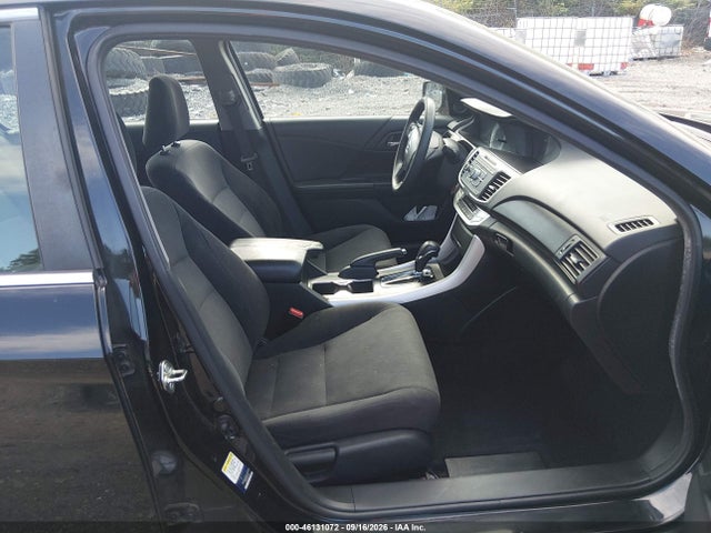 46131072 :رقم المزاد ، 1HGCR2F70FA131842 vin ، 2015 Honda Accord Ex مزاد بيع