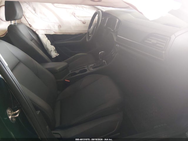 Продажа на аукционе авто 2019 Volkswagen Jetta 1.4t Sel, vin: 3VWE57BU3KM258848, номер лота: 46131075