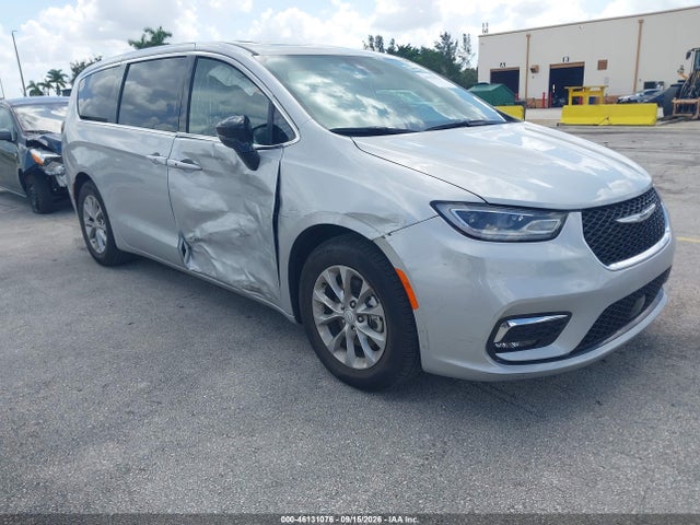 Продажа на аукционе авто 2026 Chrysler Pacifica Limited, vin: 2C4RC1GG0TR195972, номер лота: 46131076